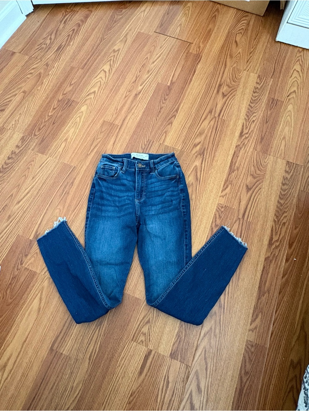 Hollister High-Rise Super Skinny  Dark Blue Raw-Hem Jeans W 25 regular